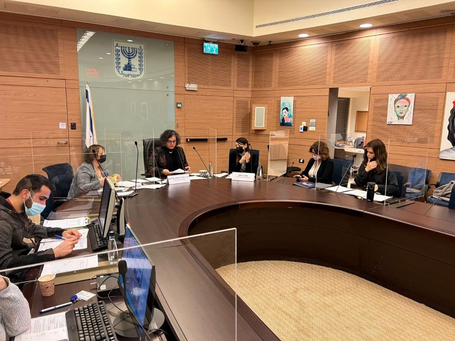 في هيئة البث 